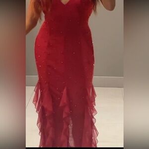 Embellished Halter Neck Ruffle
Maxi Dress in Red